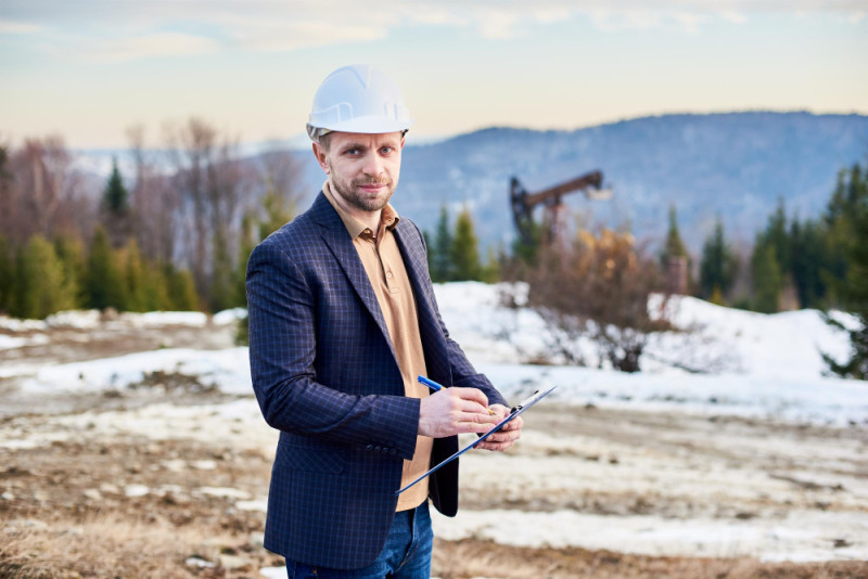 Canada Faces Challenges in Utilizing Immigrant Labor to Address Housing Needs